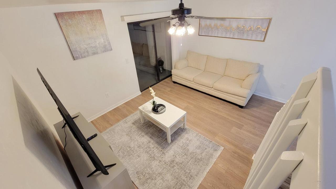 Beautiful Townhouse 2 Bedrooms 1 And A Half Bathrooms Next To Butler Plaza 1 Mile To Uf Gainesville Exterior foto
