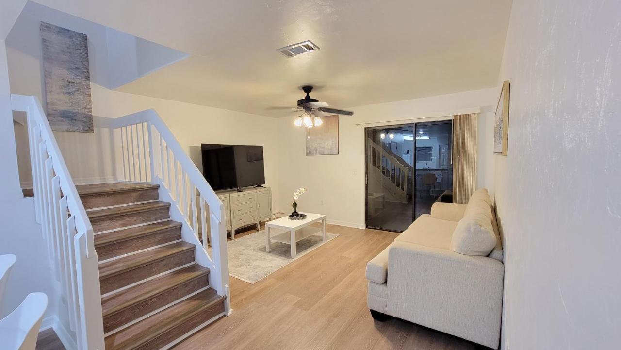 Beautiful Townhouse 2 Bedrooms 1 And A Half Bathrooms Next To Butler Plaza 1 Mile To Uf Gainesville Exterior foto