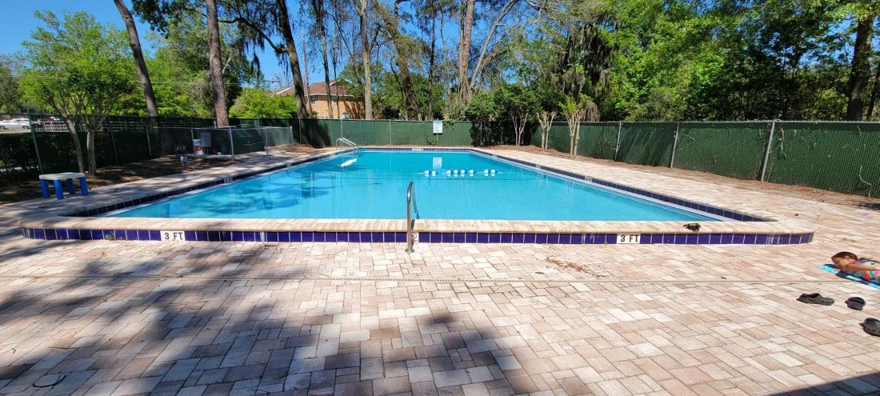 Beautiful Townhouse 2 Bedrooms 1 And A Half Bathrooms Next To Butler Plaza 1 Mile To Uf Gainesville Exterior foto